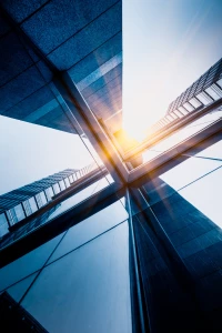 Kosmetyki do twarzy: ranking 2026 — najlepsze kremy, sera i filtry dla cery mieszanej; składniki, które warto znać